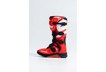 milano-red-black-white_03-825x560