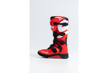 milano-red-black-white_03-825x560