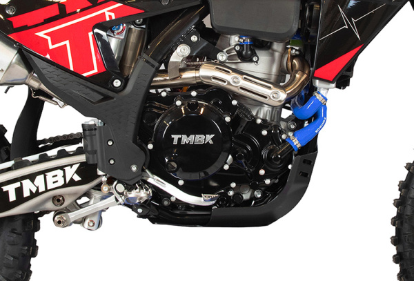 tmbk-revolta-450-efi-black-red_05