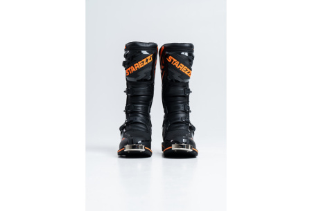 roma-black-orange_02-825x560